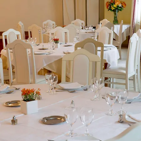 Hotel Western Le Relais De Hôtel&spa Laguiole