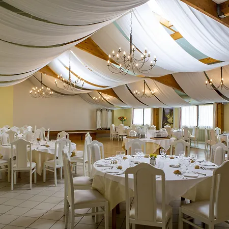 Western Le Relais De & 라귀올르