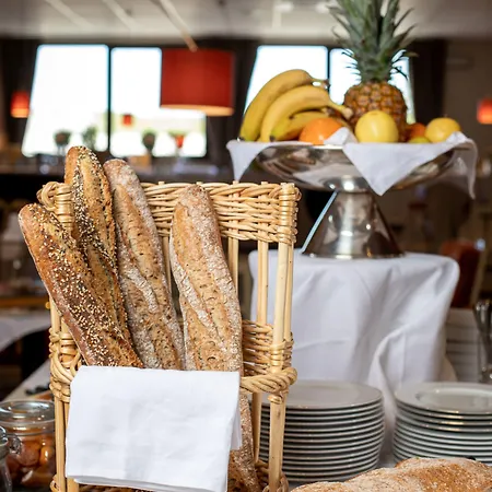 Hotel Western Le Relais De & Laguiole